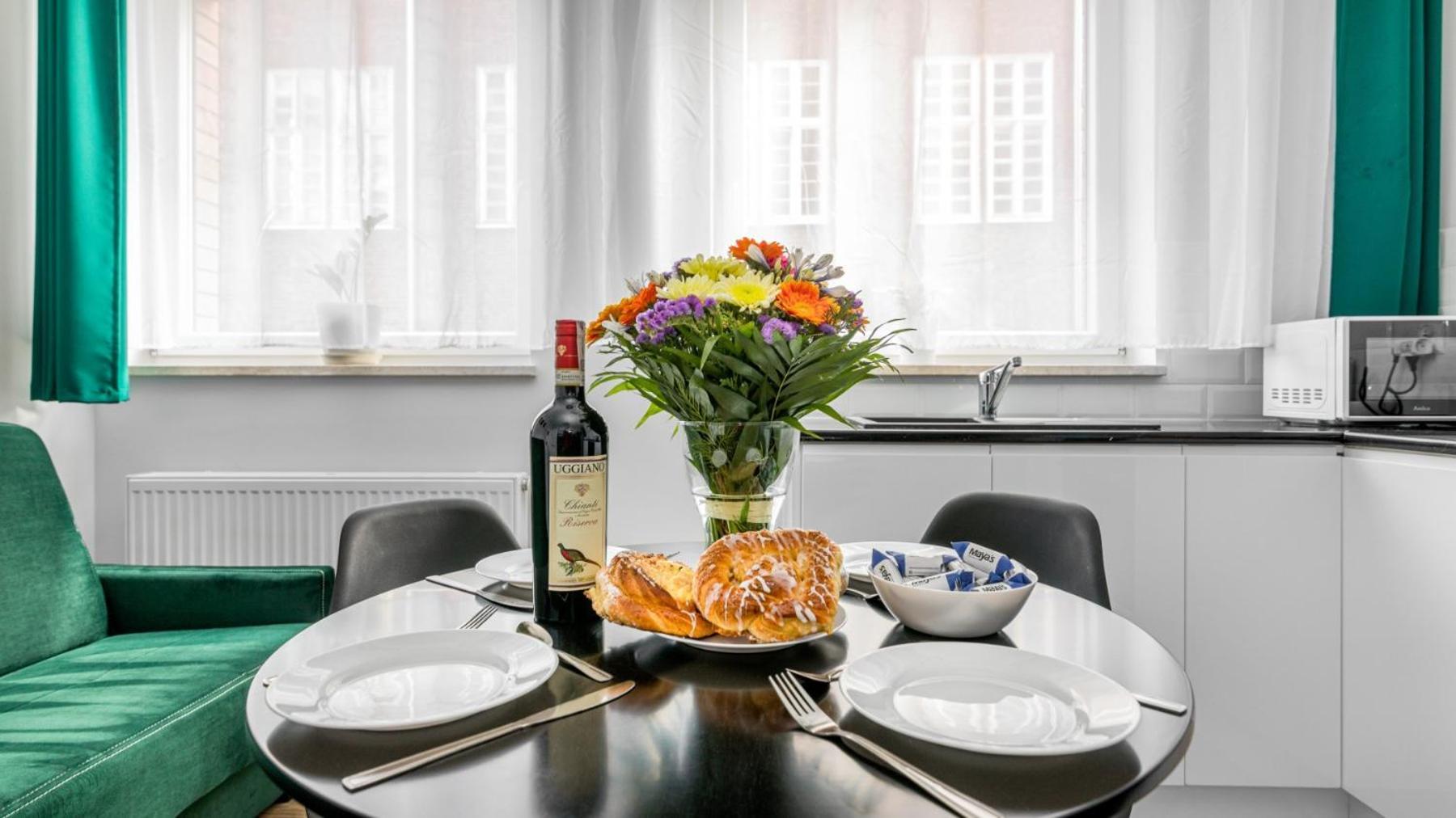 Relax Apartments - Gdansk Central & Parking Экстерьер фото