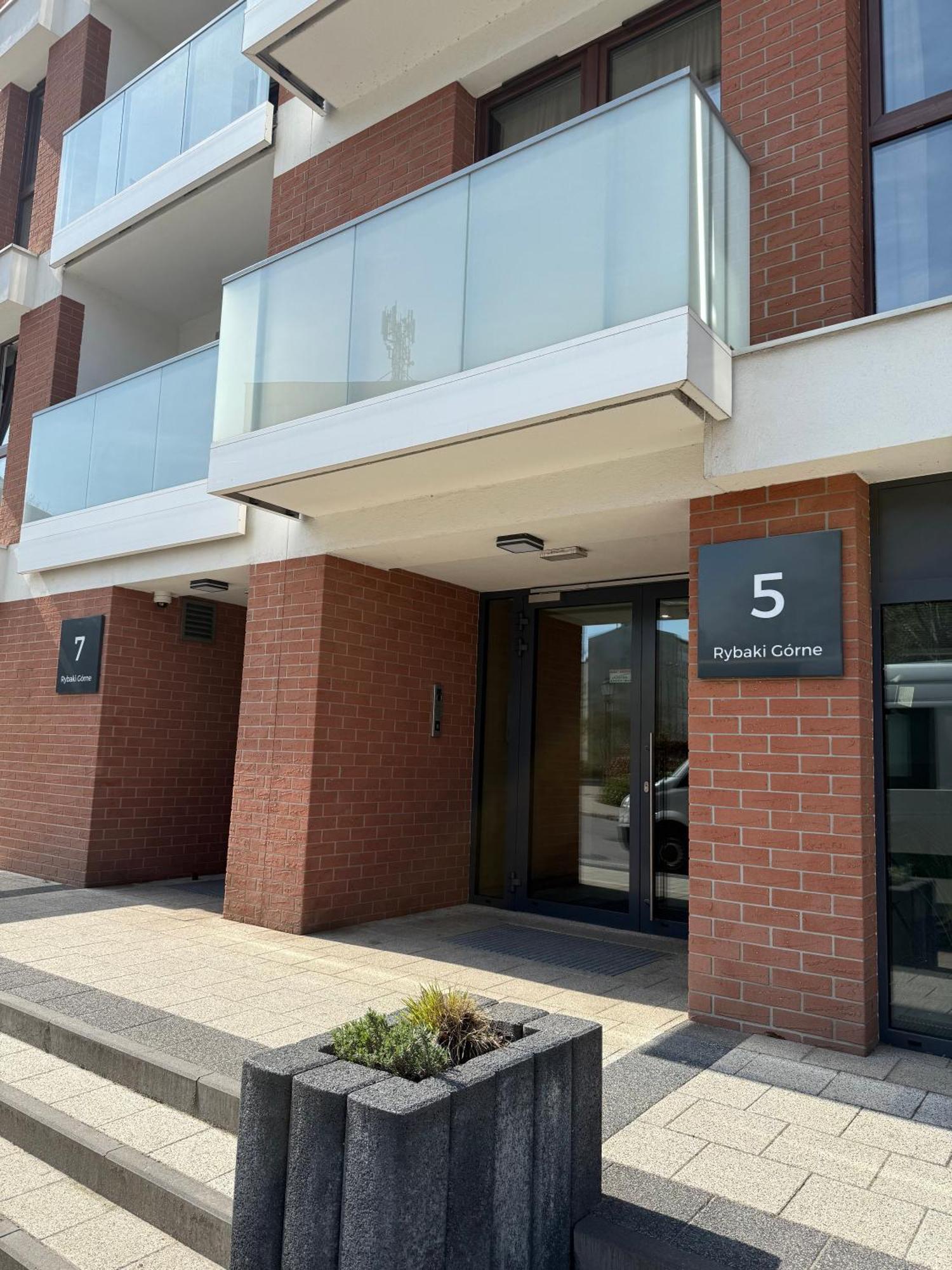 Relax Apartments - Gdansk Central & Parking Экстерьер фото